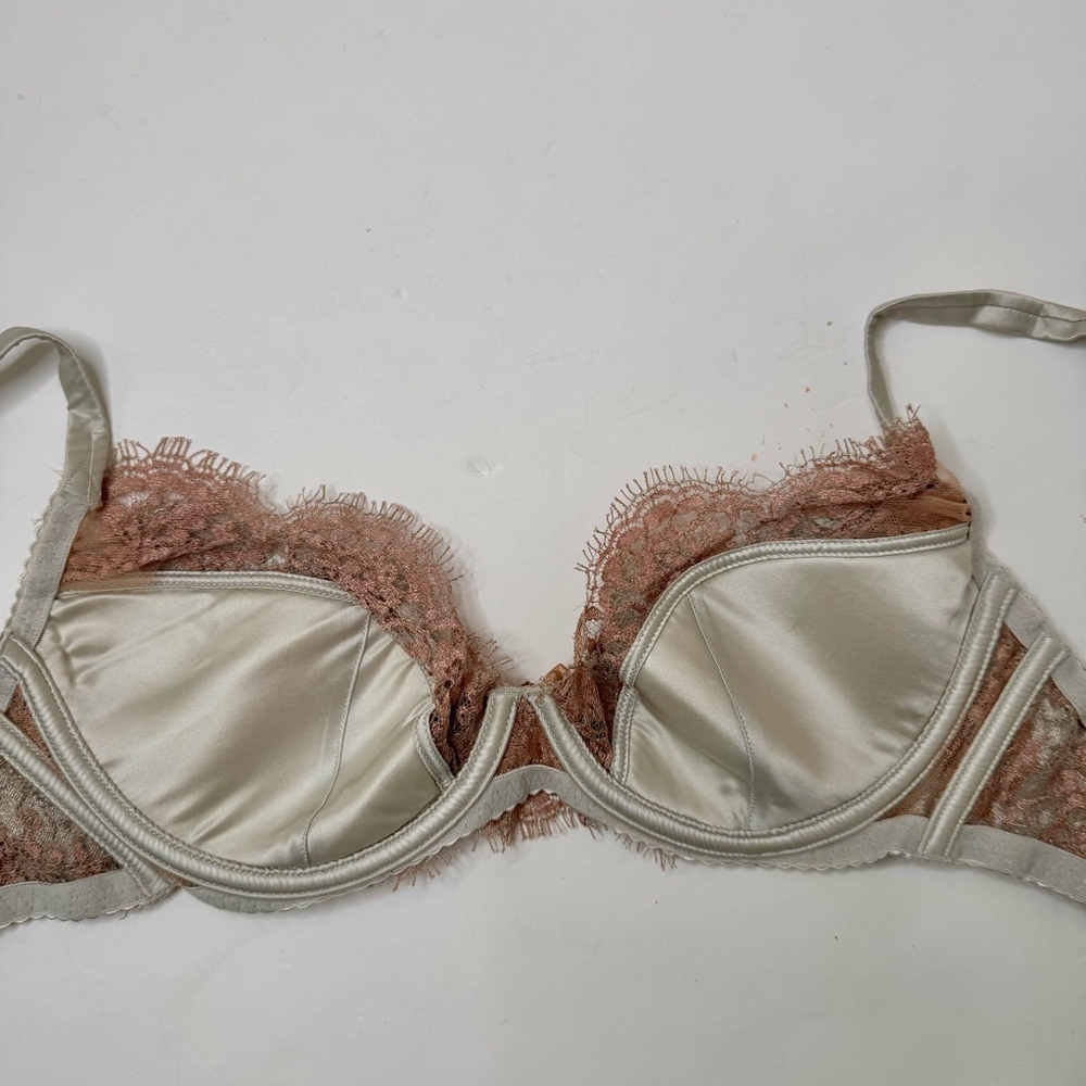 NWT AGENT PROVOCATEUR Lorelli Lace Silk Underwire Bra Rose Gold and Silver 34B - Picture 12 of 16